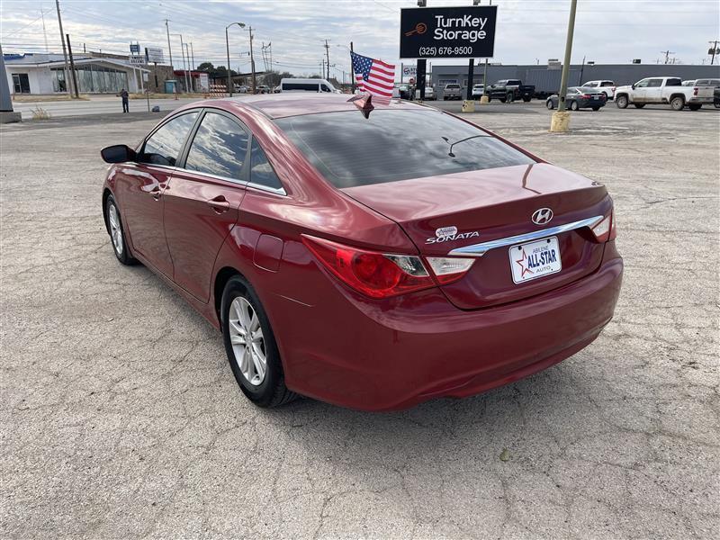 Hyundai Sonata 4dr Sdn 2.4L Auto GLS 2011