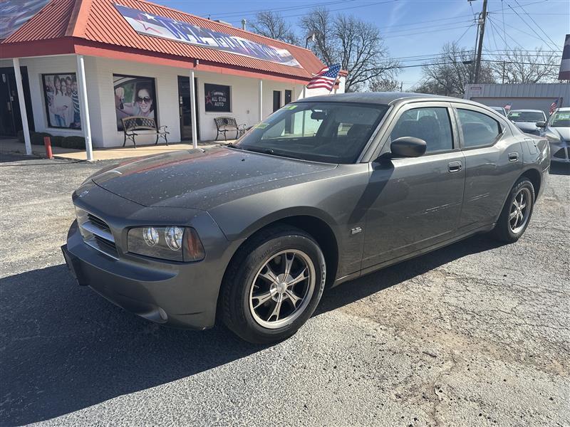 Dodge Charger 4dr Sdn SXT RWD 2010