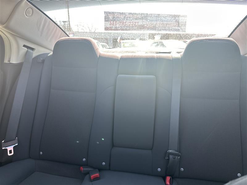 Dodge Charger 4dr Sdn SXT RWD 2010