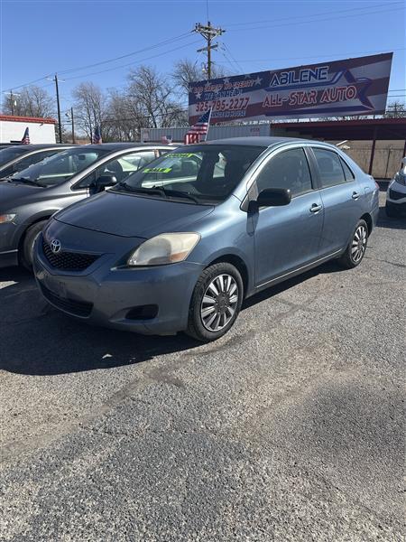 Toyota Yaris 4dr Sdn Auto (Natl) 2012