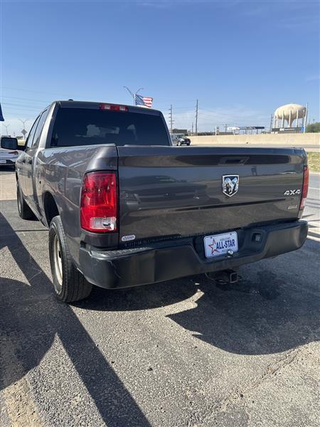 RAM 1500 Tradesman 4x4 Quad Cab 6'4" Box 2017