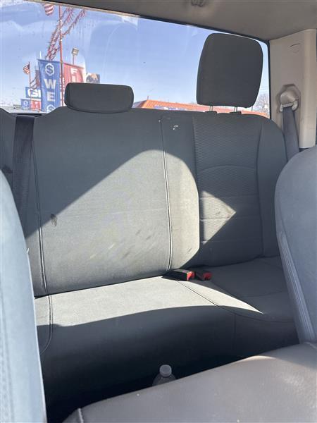 RAM 1500 Tradesman 4x4 Quad Cab 6'4" Box 2017