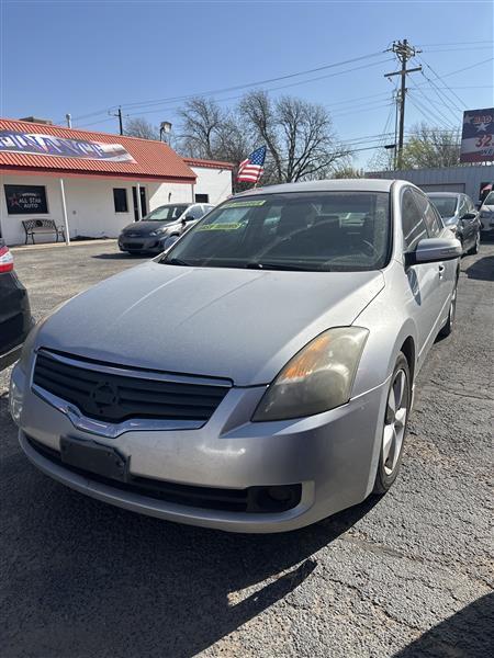 Nissan Altima 4dr Sdn V6 CVT 3.5 SE 2007
