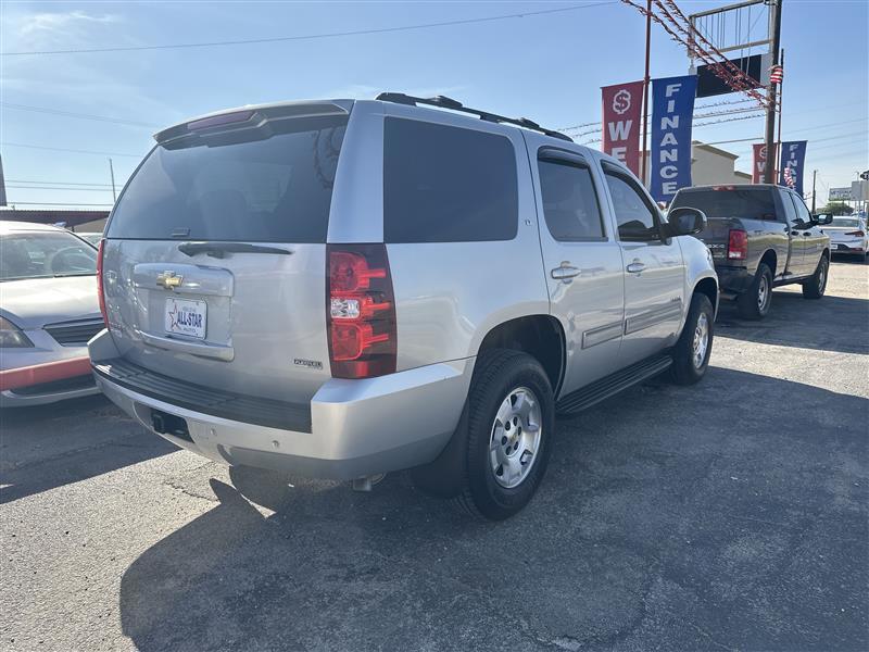 Chevrolet Tahoe 4WD 4dr 1500 LT 2011