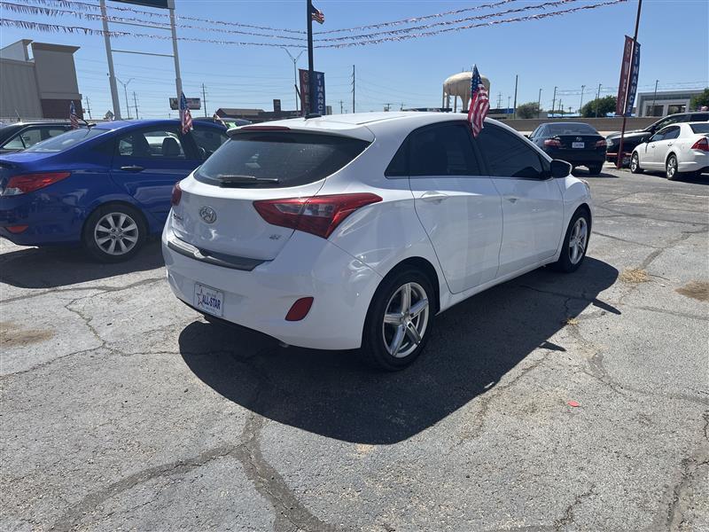 Hyundai Elantra GT Auto 2017