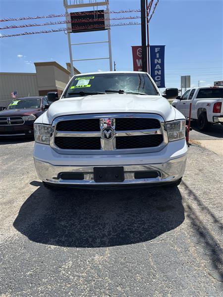 RAM 1500 2WD Crew Cab 140.5" SLT 2014