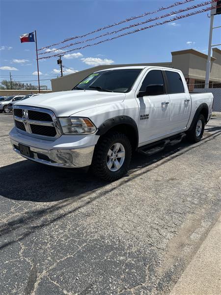 RAM 1500 2WD Crew Cab 140.5" SLT 2014