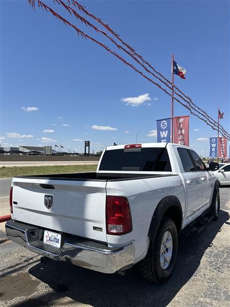 RAM 1500 2WD Crew Cab 140.5" SLT 2014
