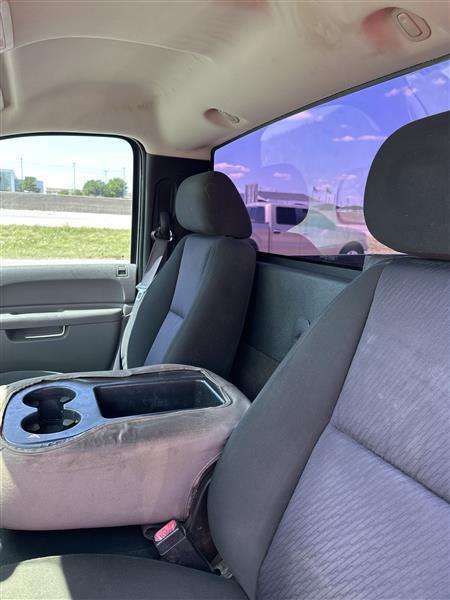 Chevrolet Silverado 1500 4WD Reg Cab 133.0" Work Truck 2011