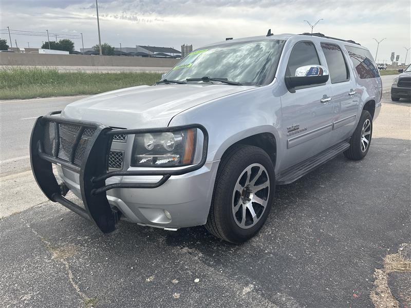Chevrolet Suburban 2WD 4dr 1500 LS 2013