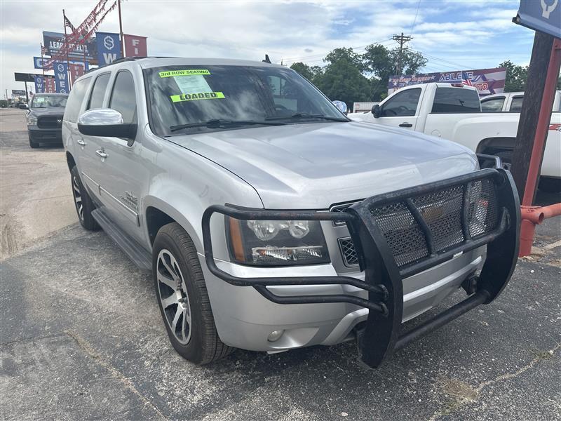 Chevrolet Suburban 2WD 4dr 1500 LS 2013