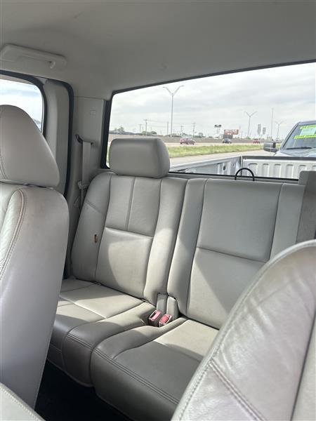 Chevrolet Silverado 1500 2WD Ext Cab 143.5" LT 2010