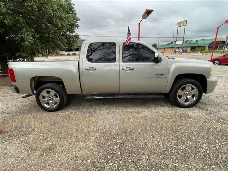 Chevrolet Silverado 1500 2WD Crew Cab 143.5" LT 2009