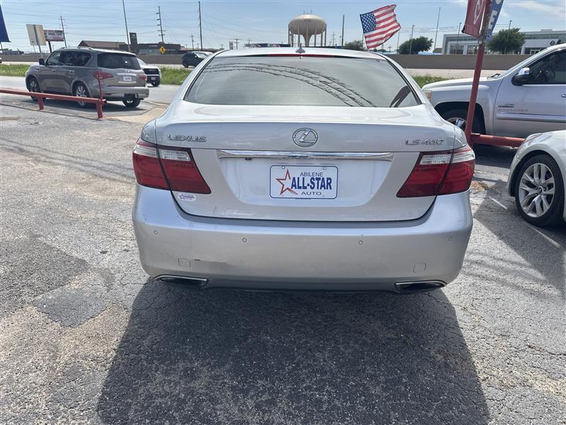 Lexus LS 460 4dr Sdn RWD 2009