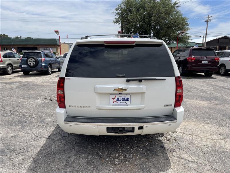 Chevrolet Suburban 2WD 4dr 1500 LTZ 2010