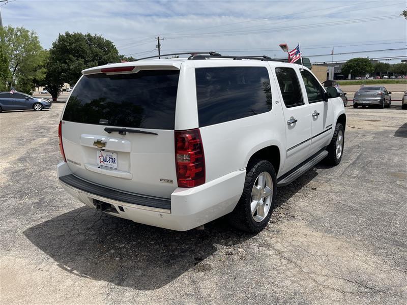 Chevrolet Suburban 2WD 4dr 1500 LTZ 2010
