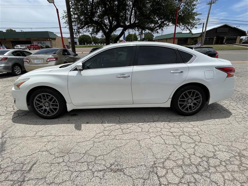 Nissan Altima 4dr Sdn I4 2.5 SL 2015