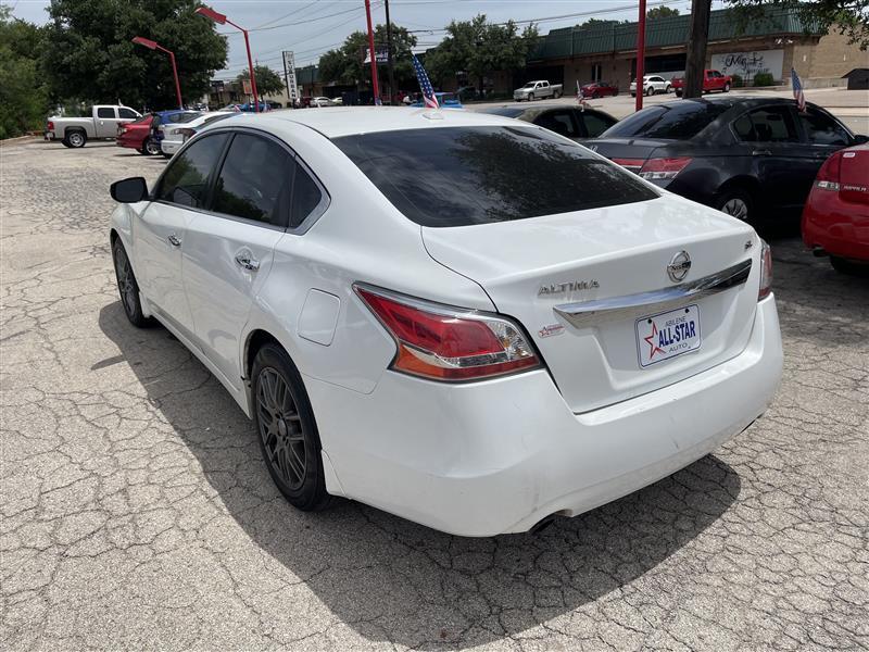 Nissan Altima 4dr Sdn I4 2.5 SL 2015