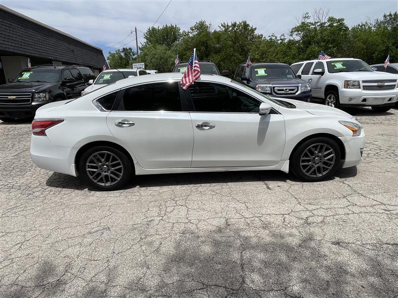 Nissan Altima 4dr Sdn I4 2.5 SL 2015