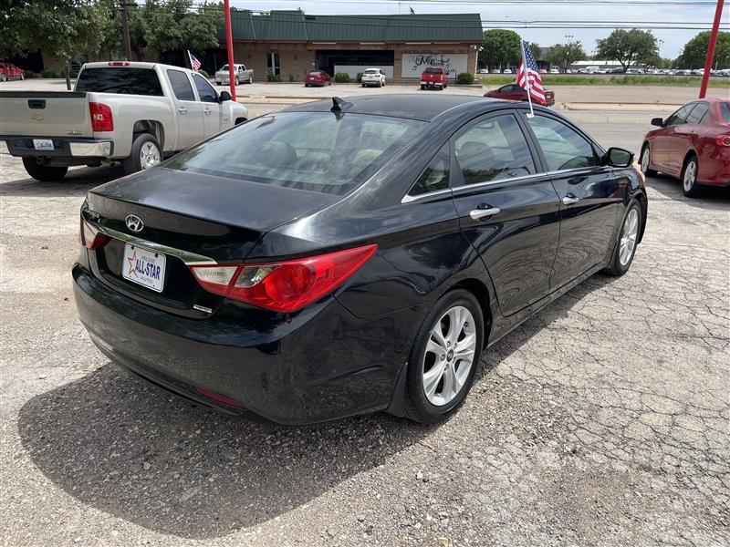 Hyundai Sonata 4dr Sdn 2.4L Auto Ltd PZEV 2011