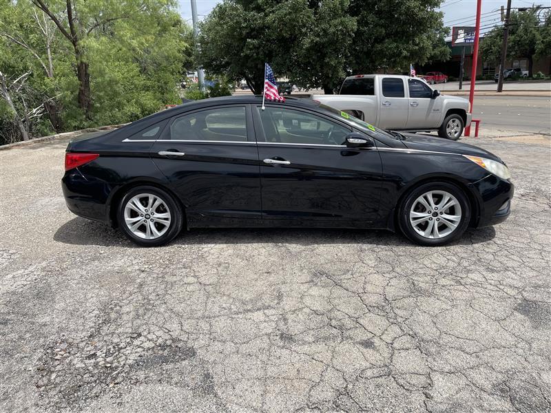 Hyundai Sonata 4dr Sdn 2.4L Auto Ltd PZEV 2011