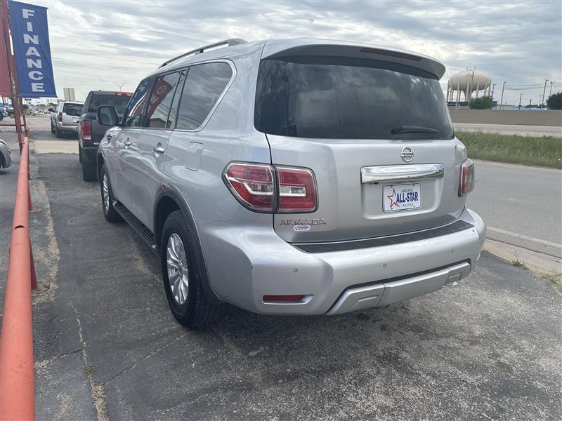 Nissan Armada 4x2 SV 2017