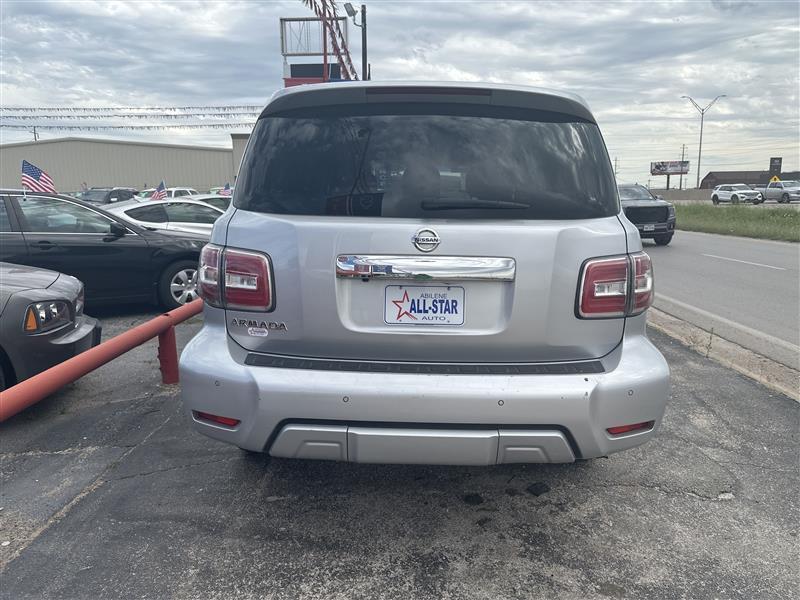 Nissan Armada 4x2 SV 2017