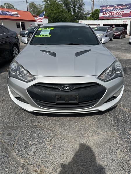 Hyundai Genesis Coupe 2dr V6 3.8L Auto Grand Touring w/Blk Lth 2013