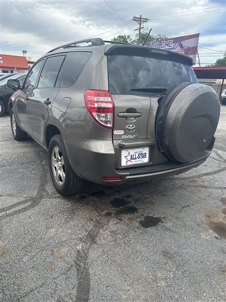 Toyota RAV4 FWD 4dr 4-cyl 4-Spd AT (Natl) 2011