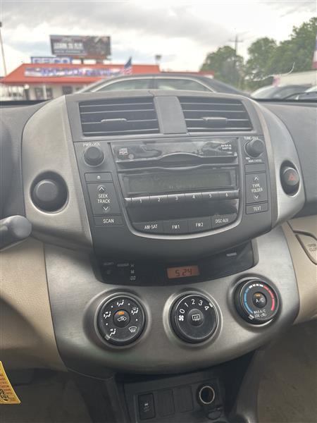 Toyota RAV4 FWD 4dr 4-cyl 4-Spd AT (Natl) 2011