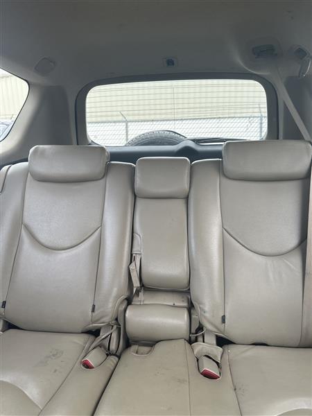 Toyota RAV4 FWD 4dr 4-cyl 4-Spd AT (Natl) 2011
