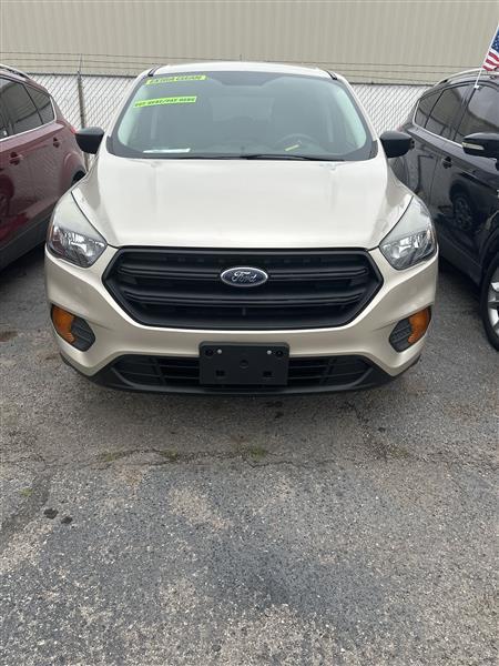 Ford Escape S FWD 2018