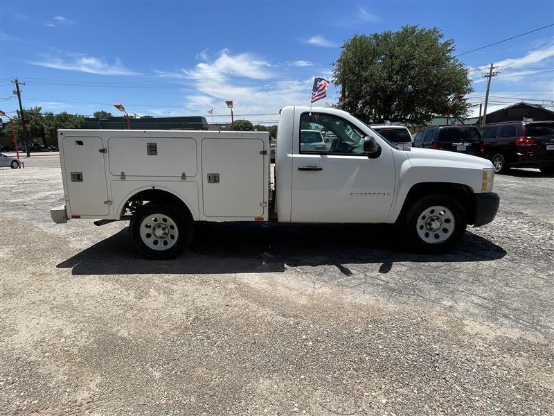 Chevrolet Silverado 1500 2WD Reg Cab 133.0" Work Truck 2008