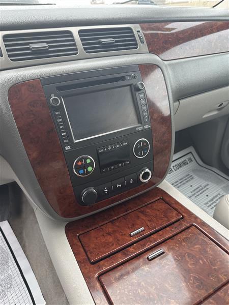 Chevrolet Tahoe 2WD 4dr 1500 LTZ 2012