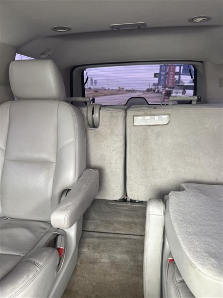 Chevrolet Tahoe 2WD 4dr 1500 LTZ 2012
