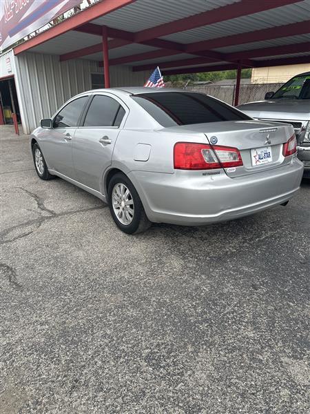 Mitsubishi Galant 4dr Sdn SE 2012