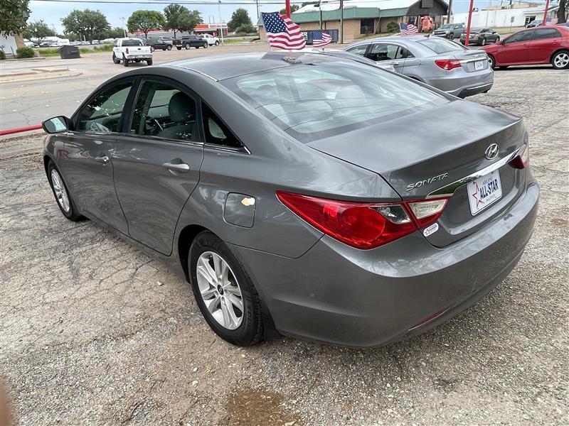 Hyundai Sonata 4dr Sdn 2.4L Auto GLS 2013