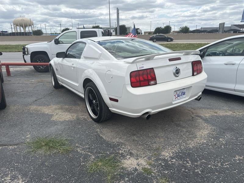 Ford Mustang 2dr Cpe GT 2009