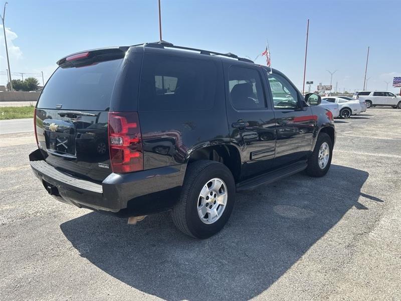 Chevrolet Tahoe 2WD 4dr 1500 LS 2011
