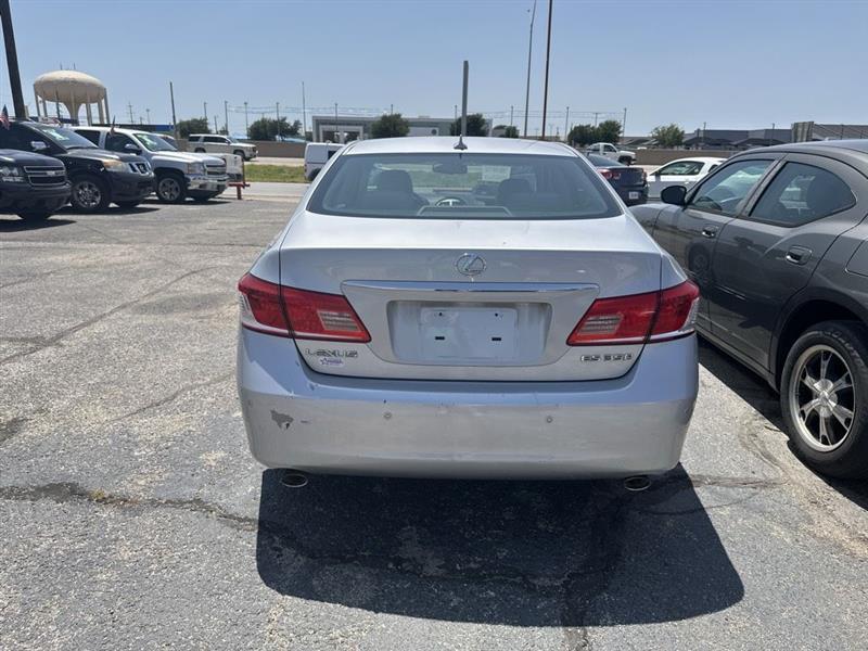 Lexus ES 350 4dr Sdn 2010