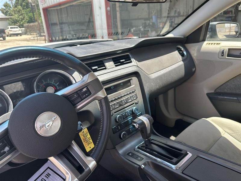 Ford Mustang 2dr Cpe V6 2010