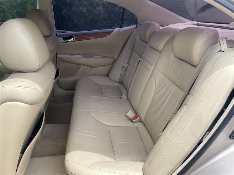 Lexus ES 330 4dr Sdn 2006