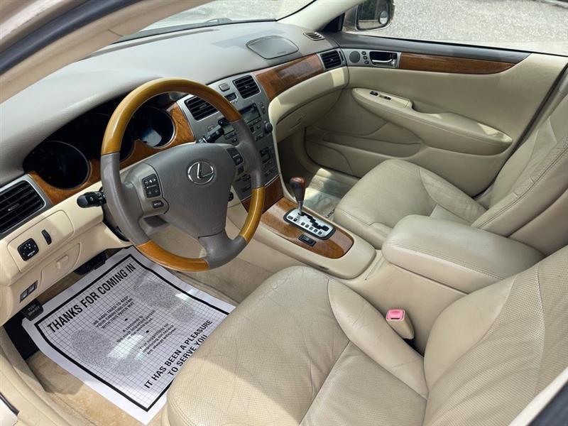 Lexus ES 330 4dr Sdn 2006