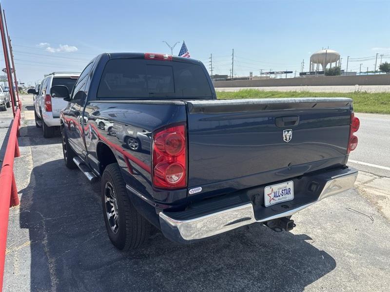 Dodge Ram 1500 2WD Reg Cab 120.5" ST 2008