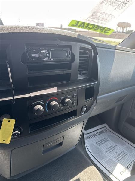 Dodge Ram 1500 2WD Reg Cab 120.5" ST 2008