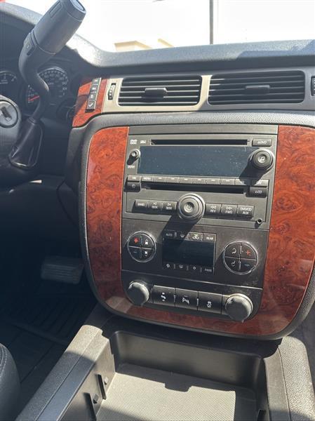 Chevrolet Tahoe 2WD 4dr 1500 LT 2013