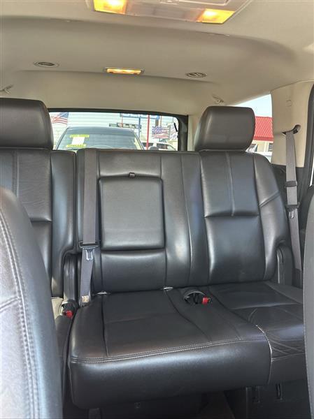 Chevrolet Tahoe 2WD 4dr 1500 LT 2013