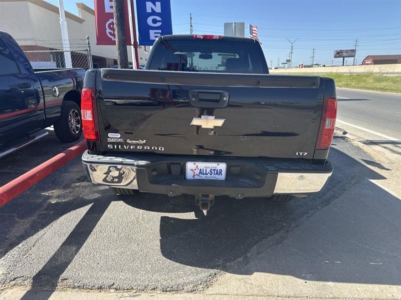 Chevrolet Silverado 1500 2WD Ext Cab 143.5" LTZ 2011