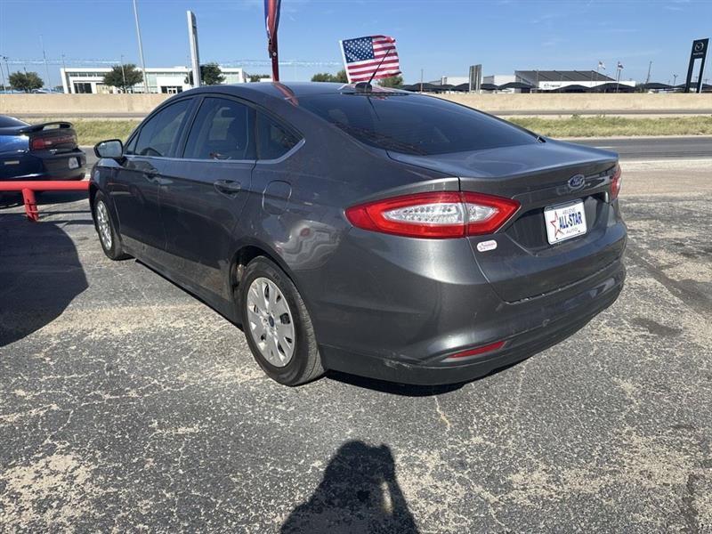Ford Fusion 4dr Sdn S FWD 2014