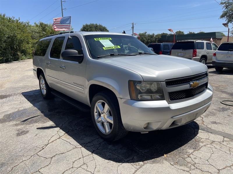 Chevrolet Suburban 2WD 4dr 1500 LTZ 2011